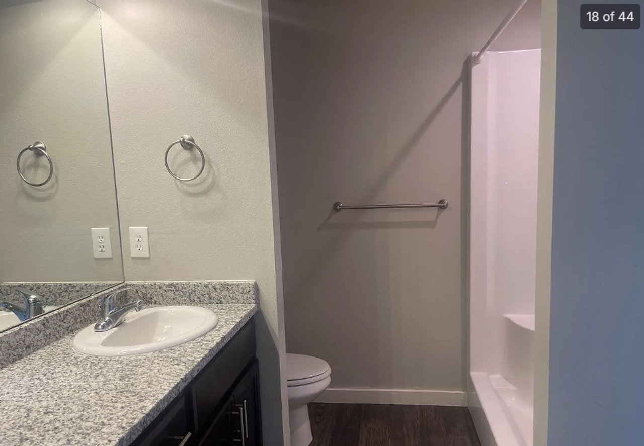 5904 N 23rd St - Photo 4 of 17