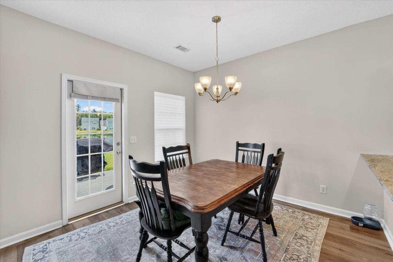 539 Brightleaf Cir - Photo 6 of 42