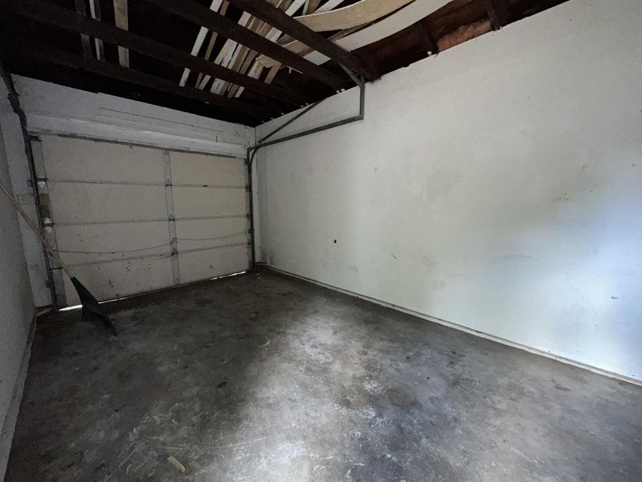 107 Anistasia Dr - Photo 6 of 23