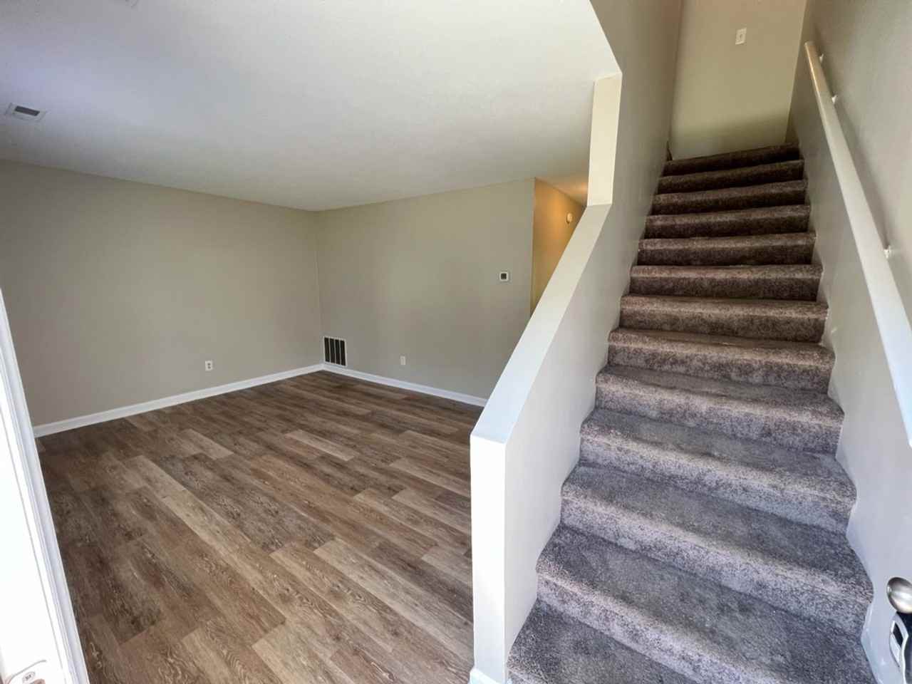 1410B Cherrycrest Dr - Photo 6 of 19