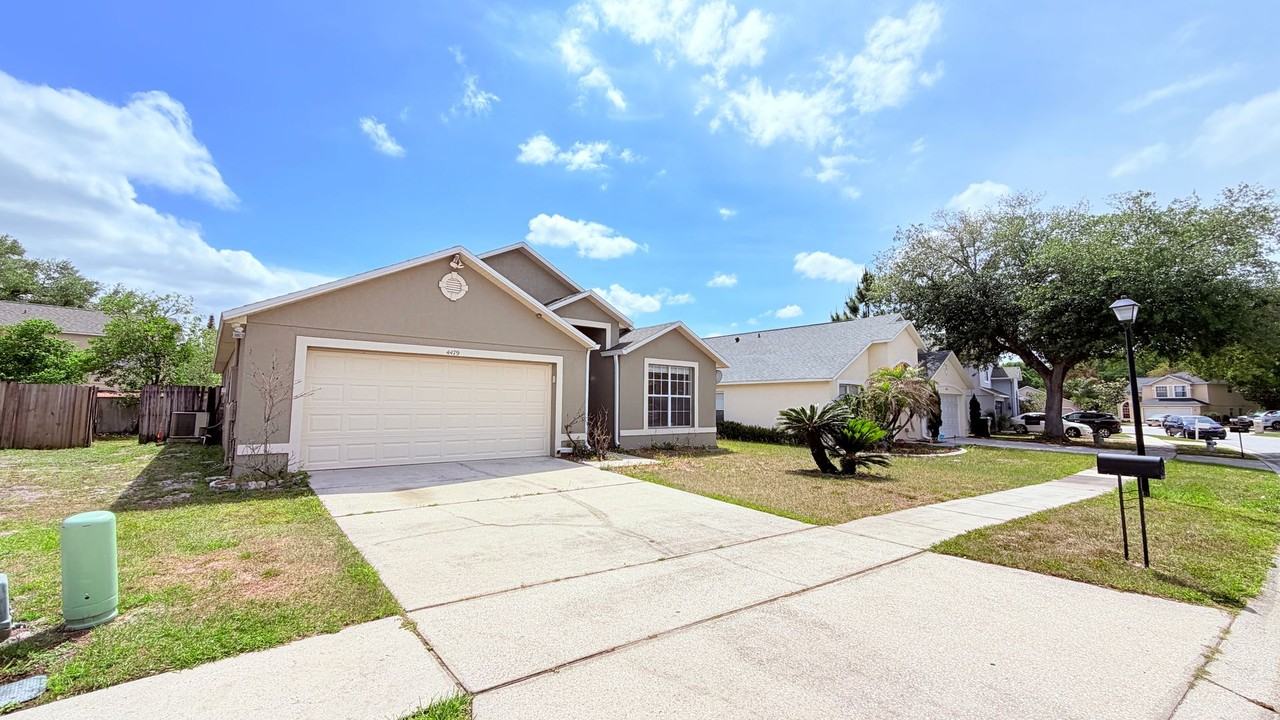 4479 Brookstone Ct - Photo 2 of 32