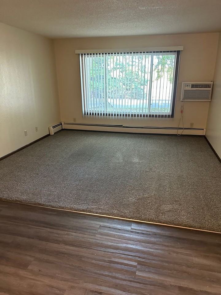 525 6th Ave N #6 - Photo 5 of 8