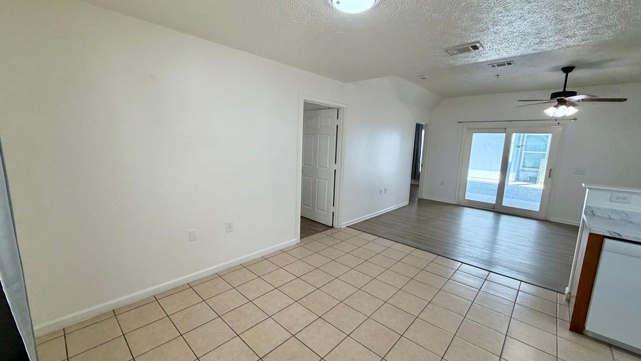 9125 Laird St - Photo 2 of 16