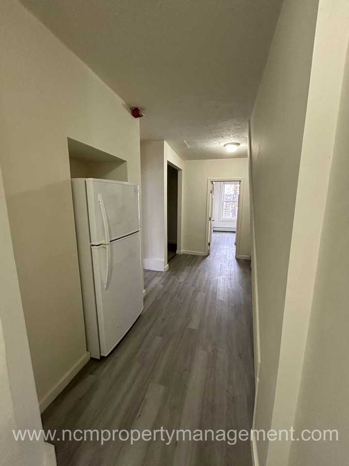 28 Garnet St - Photo 4 of 10