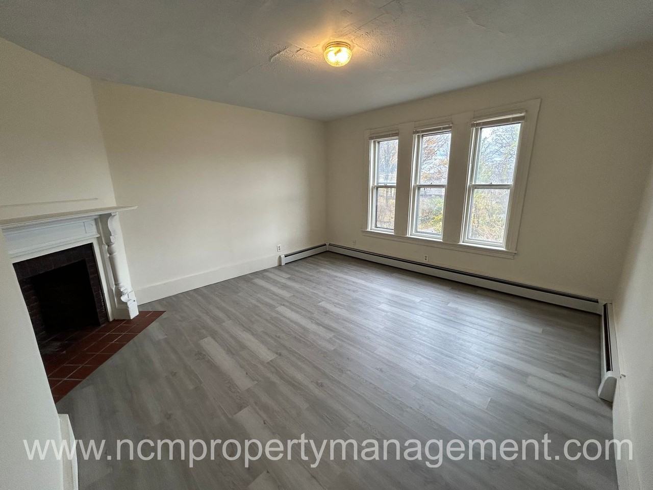 28 Garnet St - Photo 6 of 10