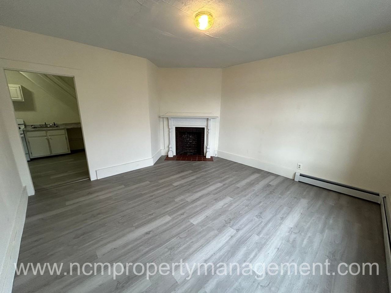 28 Garnet St - Photo 7 of 10