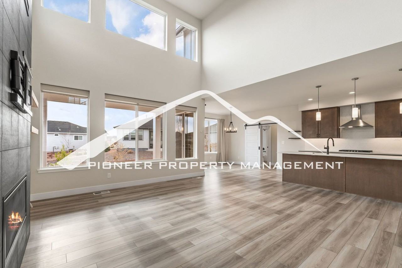 9304 Bugaboo Dr - Photo 5 of 42