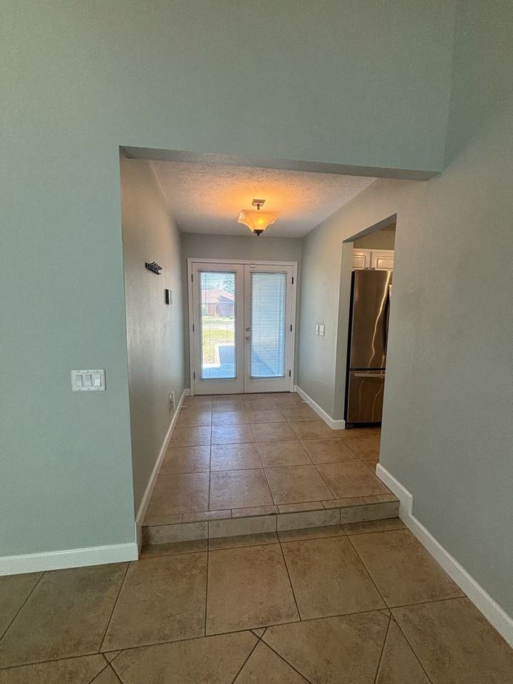 7312 Rodgers Dr - Photo 6 of 26