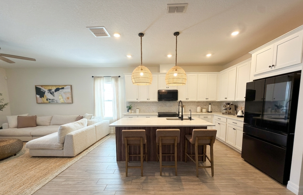 1246 Fox Hedge Ln - Photo 4 of 11