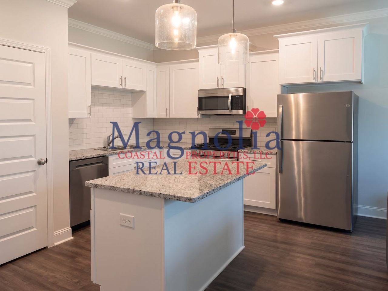 53 Dorsey Dr - Photo 3 of 14