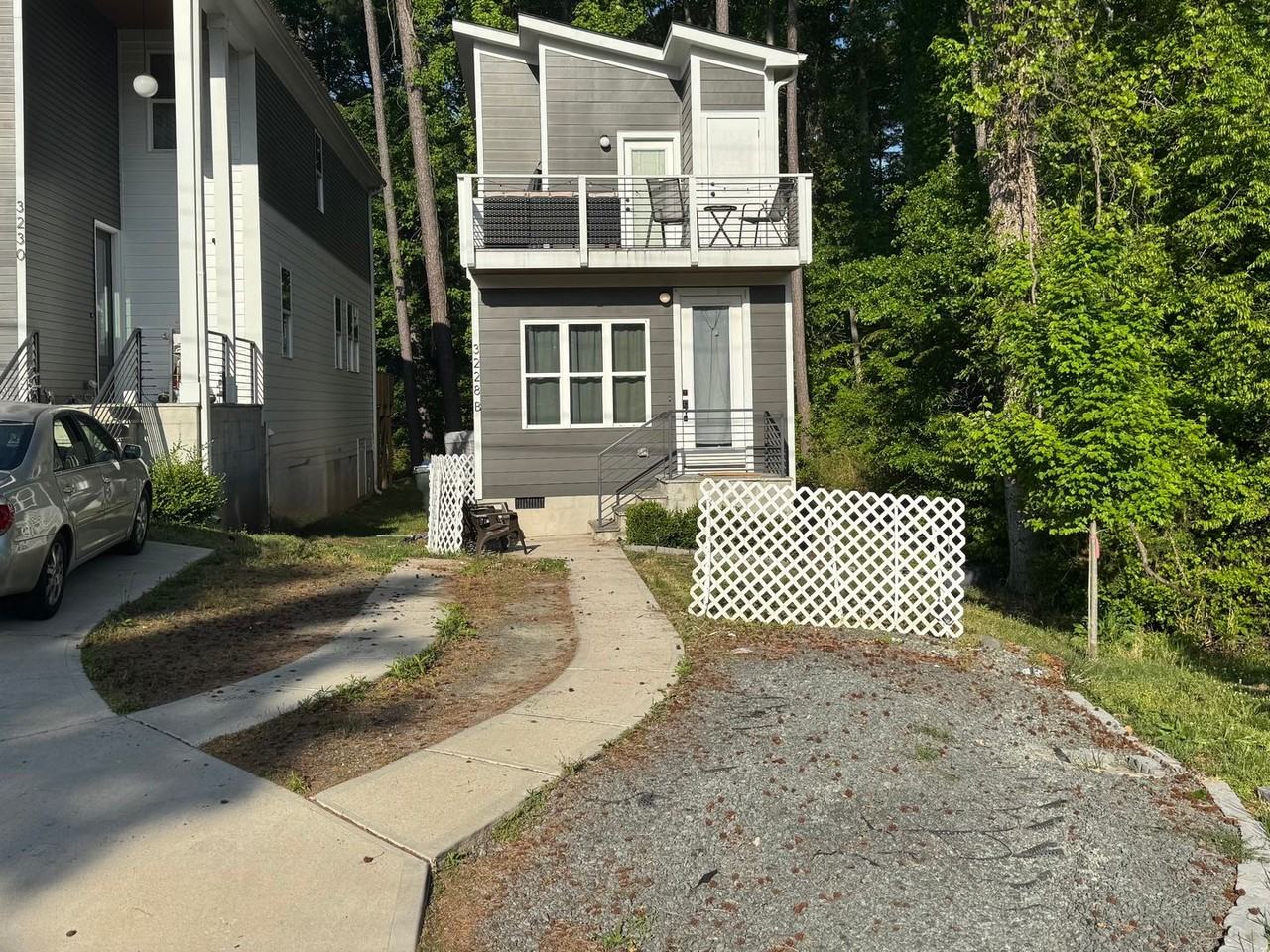 3228B Rowena Ave - Photo 2 of 37