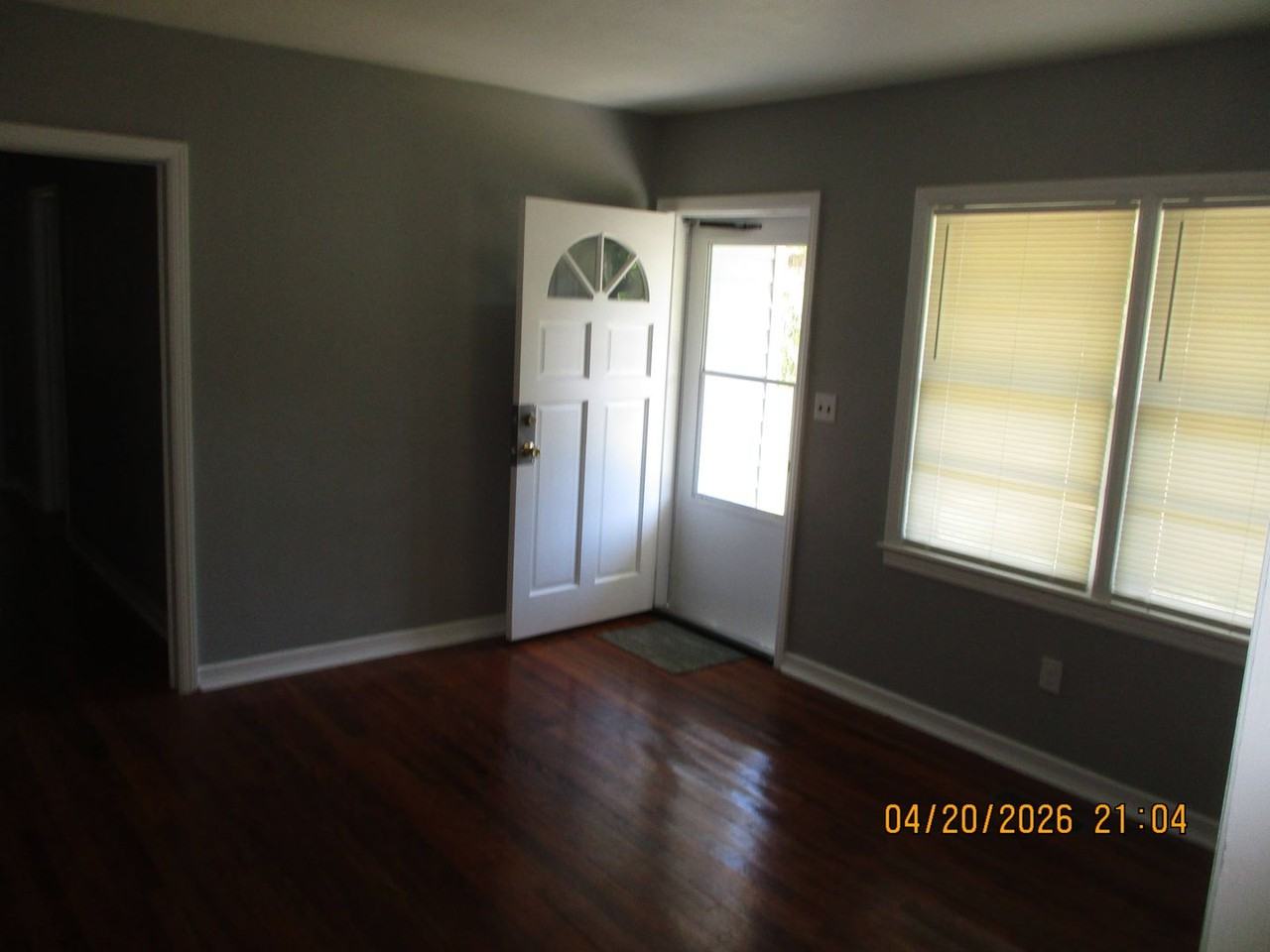 1906 W Whitney Ave - Photo 3 of 7