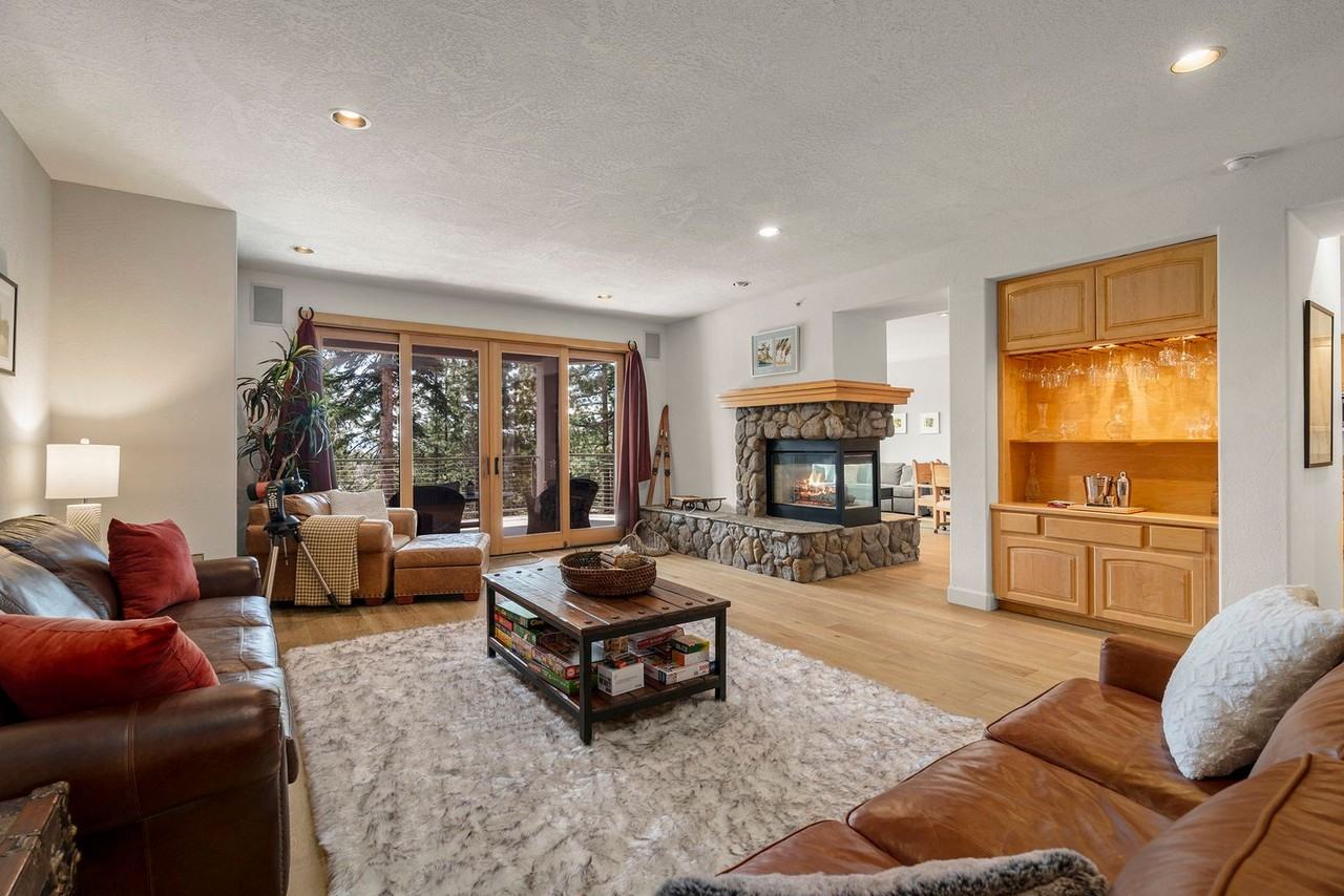 933 Northwood Blvd #8 - Photo 3 of 38