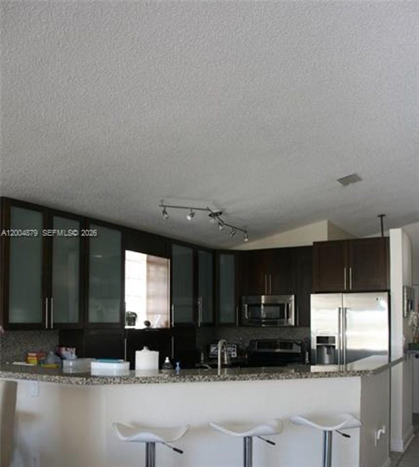 4117 Sapphire Bnd - Photo 7 of 11