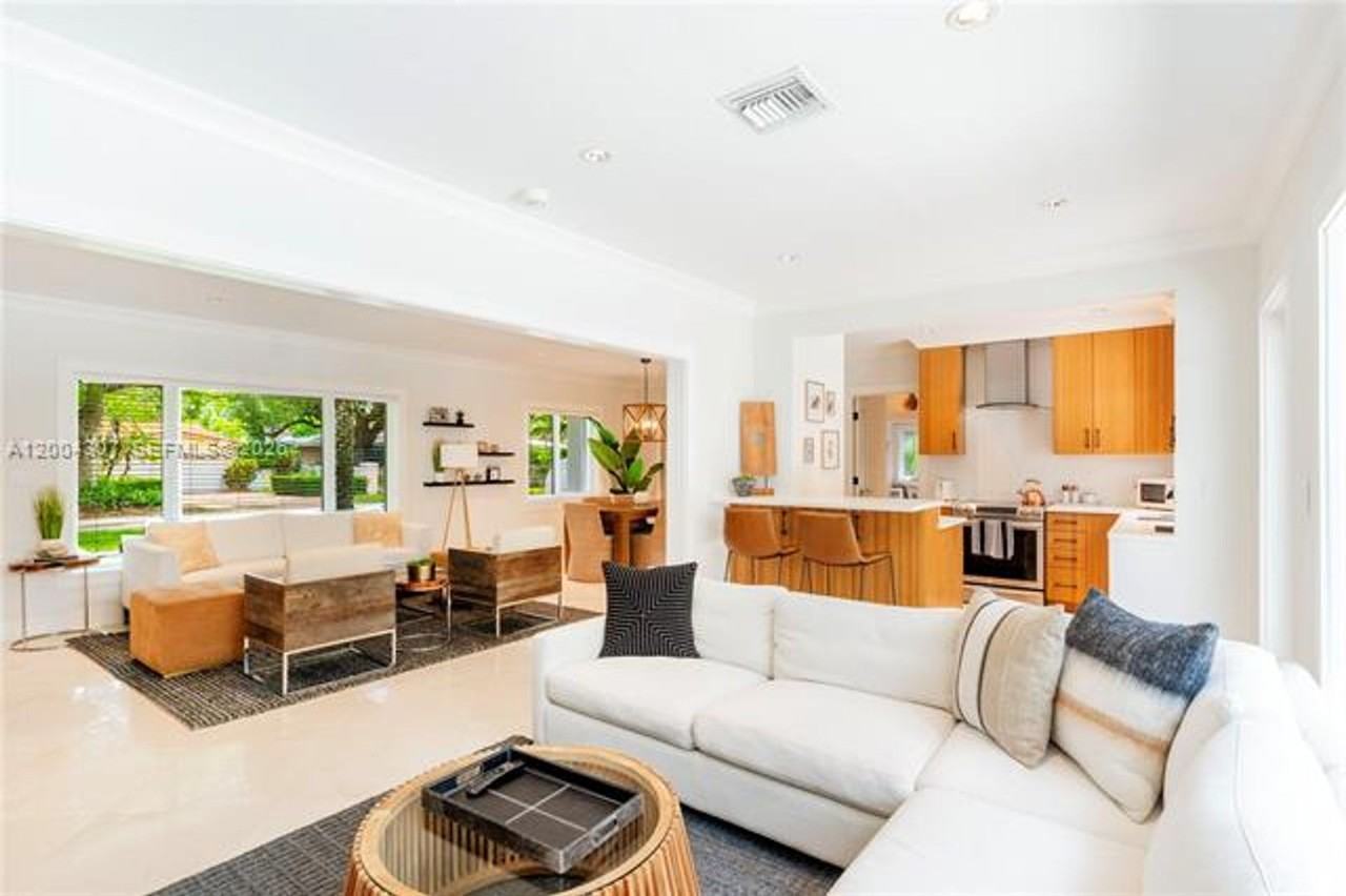 1029 Mariposa Ave - Photo 4 of 29