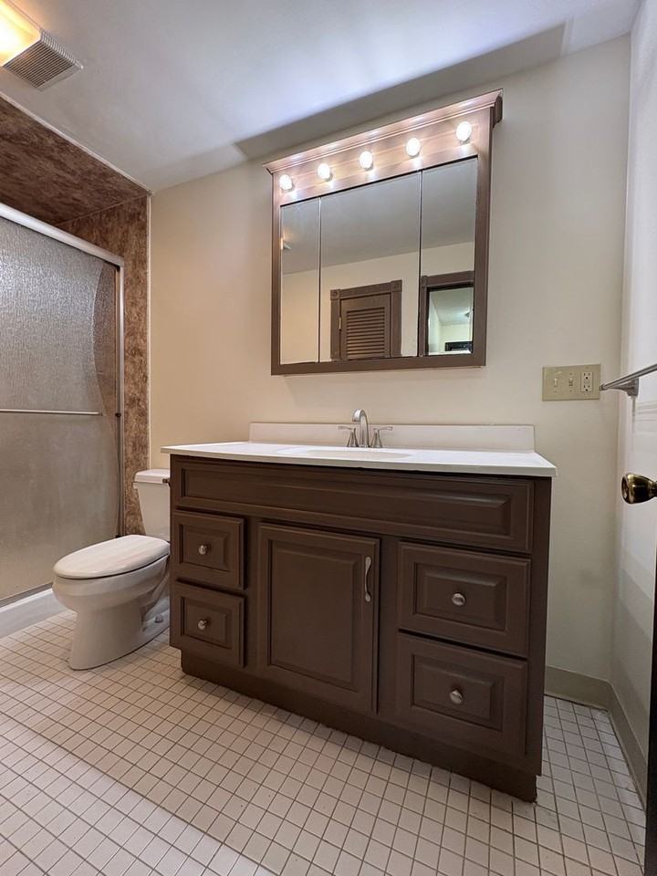 700 Robbins Ave - Photo 5 of 13