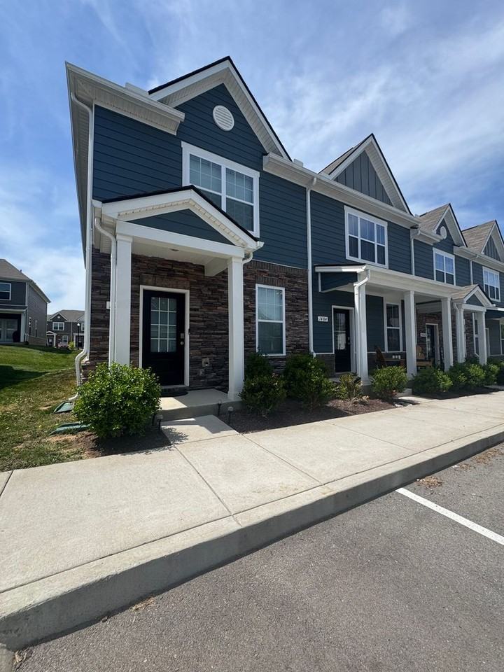 1406 Walker Way - Photo 2 of 24