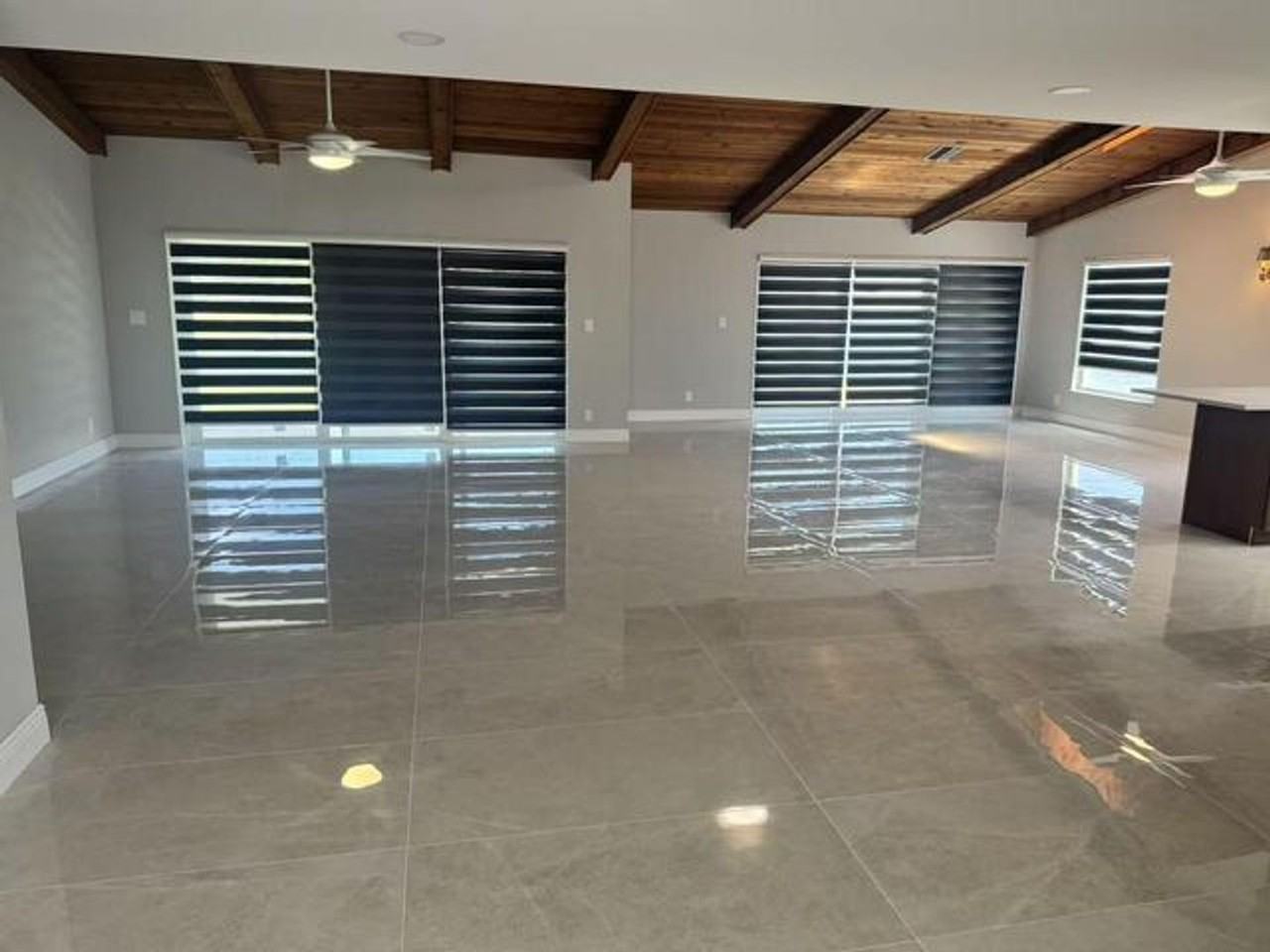 1600 Sw 72nd Ave - Photo 2 of 10