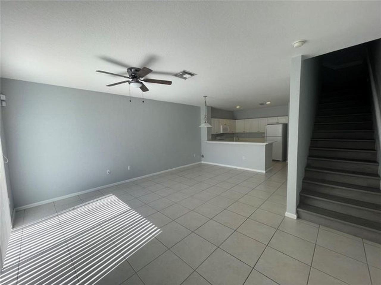 6301 Landings Ter - Photo 6 of 21