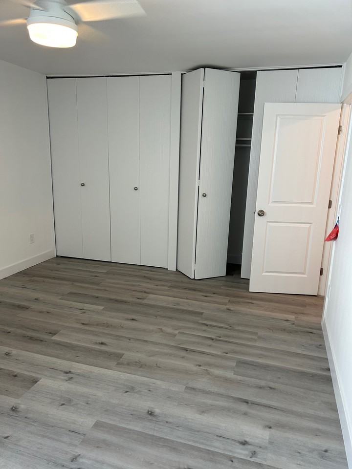 216 South Occidental Boulevard #306 - Photo 6 of 17