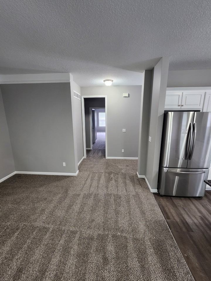 8320 N Nodaway Ave #8320 - Photo 3 of 21