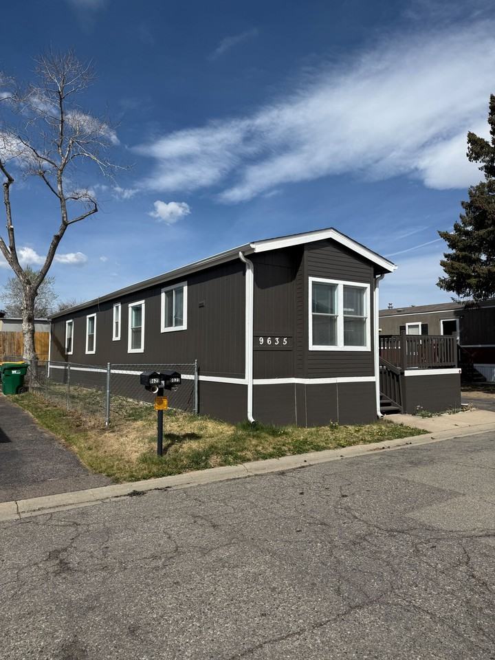 9635 Gull St #33 - Photo 3 of 21