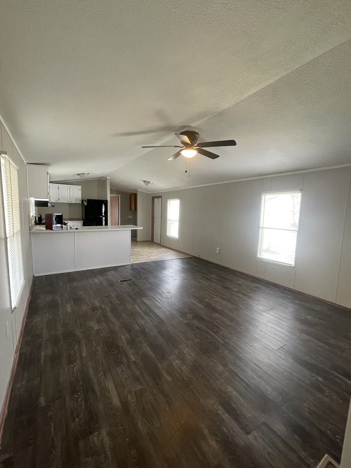 18 Bellwood Dr #18 - Photo 3 of 14