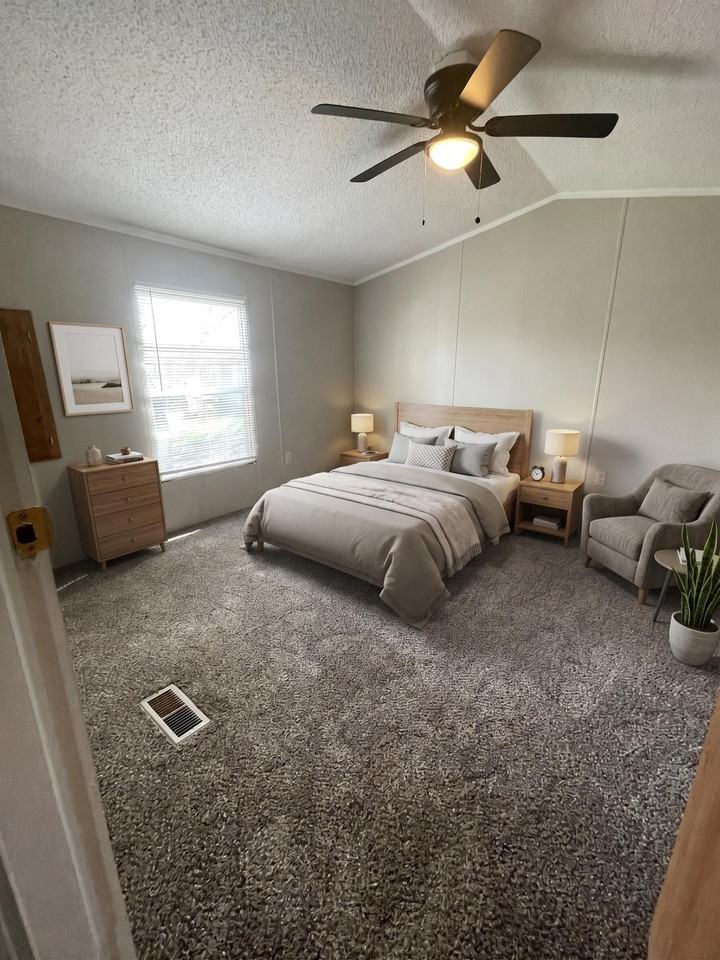 18 Bellwood Dr #18 - Photo 5 of 14