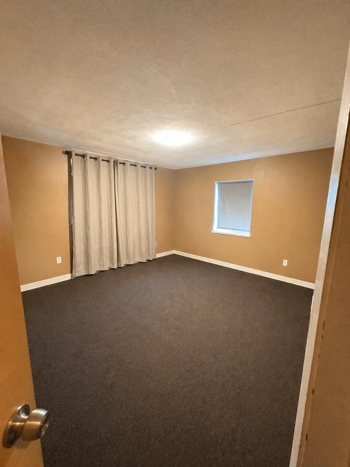 100 Ferry Street #6 - Photo 4 of 8