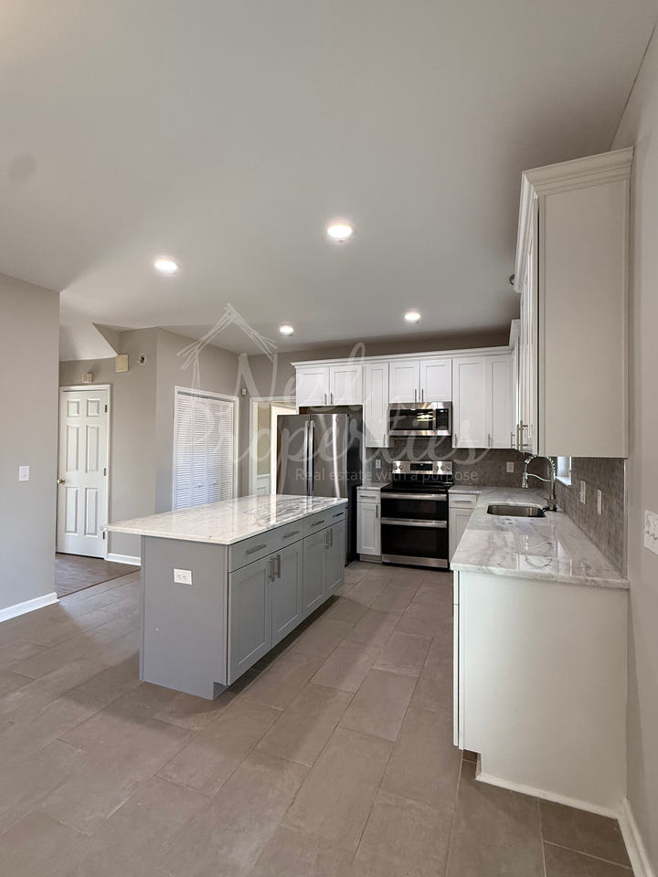 9 Ashley Hall Ct #1 - Photo 6 of 18