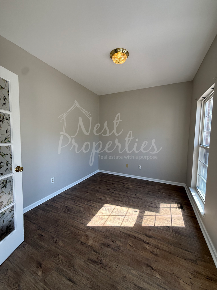 9 Ashley Hall Ct #1 - Photo 7 of 18