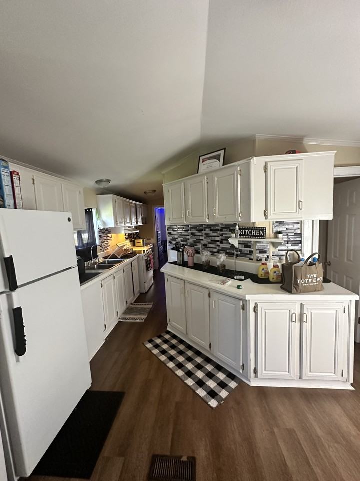 River Rd #L - Photo 2 of 4