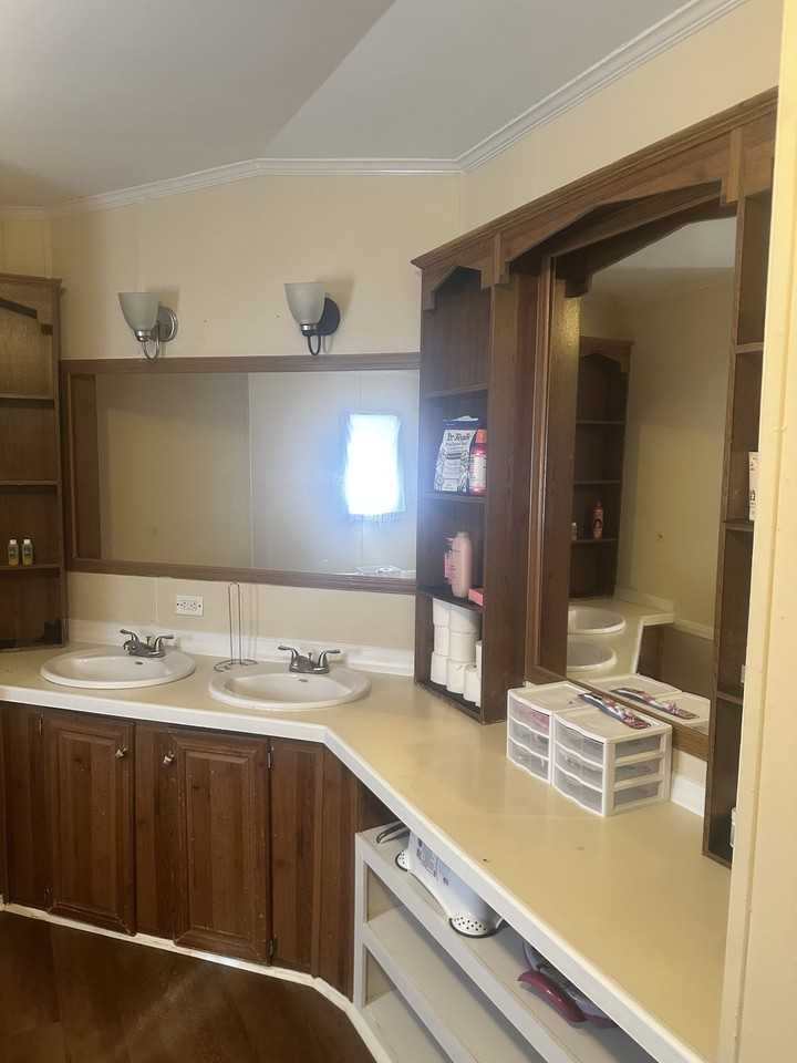 River Rd #L - Photo 3 of 4