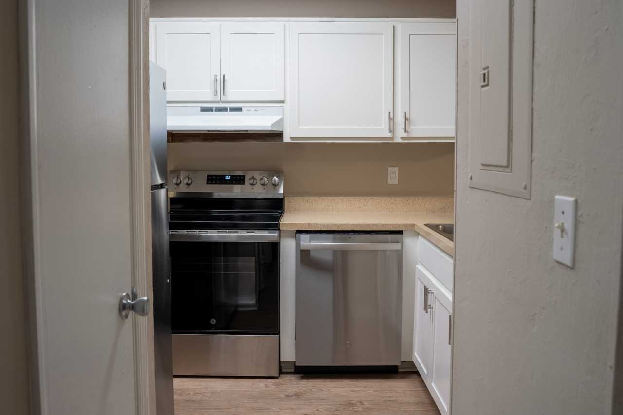 3202 Tanager Ct #3202D - Photo 2 of 21