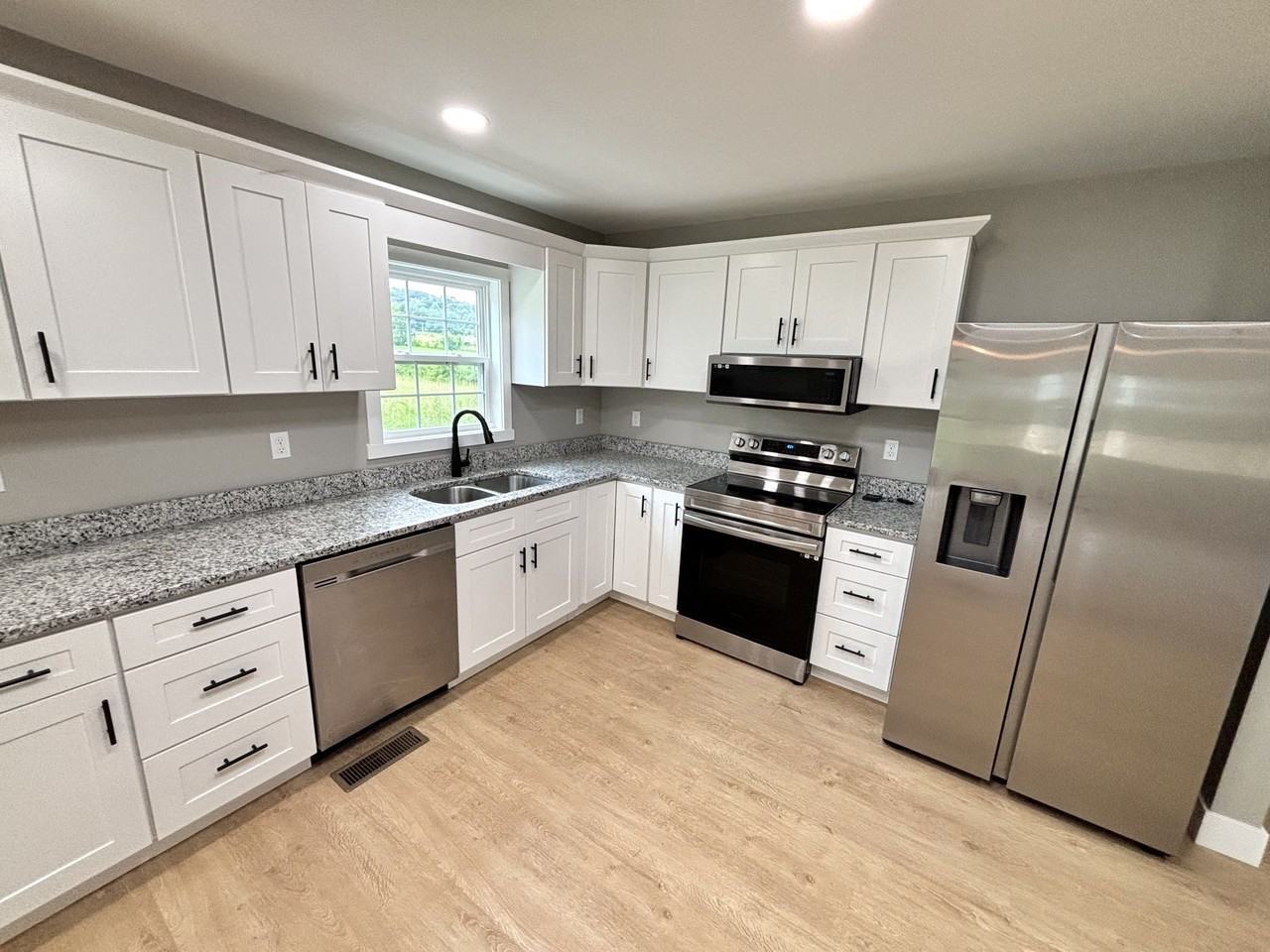 302 Clear Sky Way #101 - Photo 3 of 30