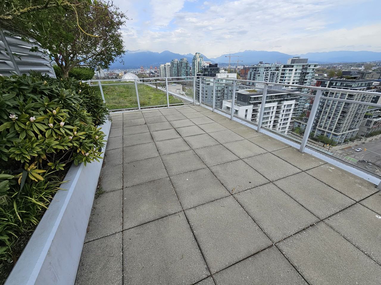1708 Ontario Street #PH1 - Photo 6 of 37