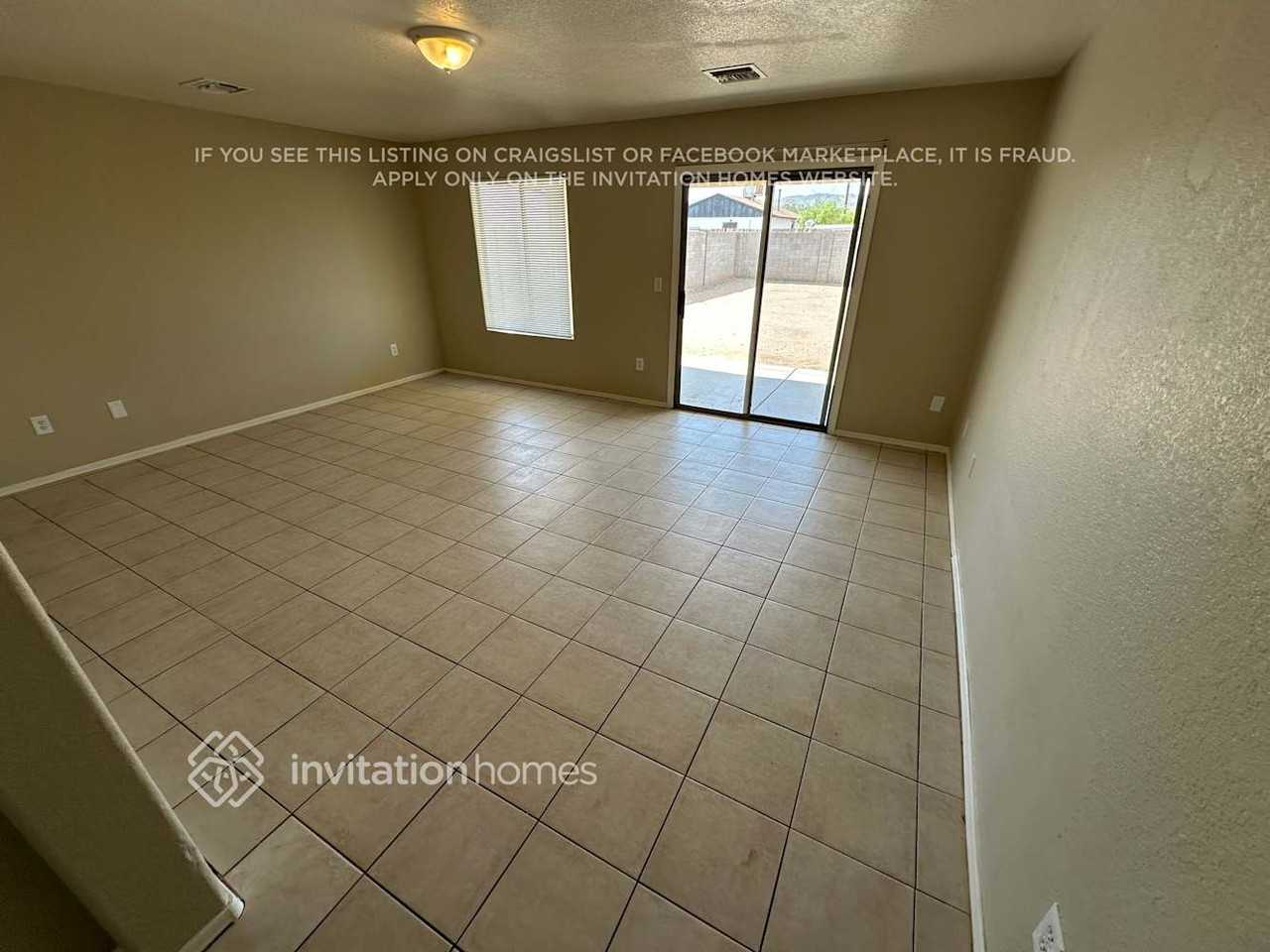 2527 E Wier Ave - Photo 2 of 19