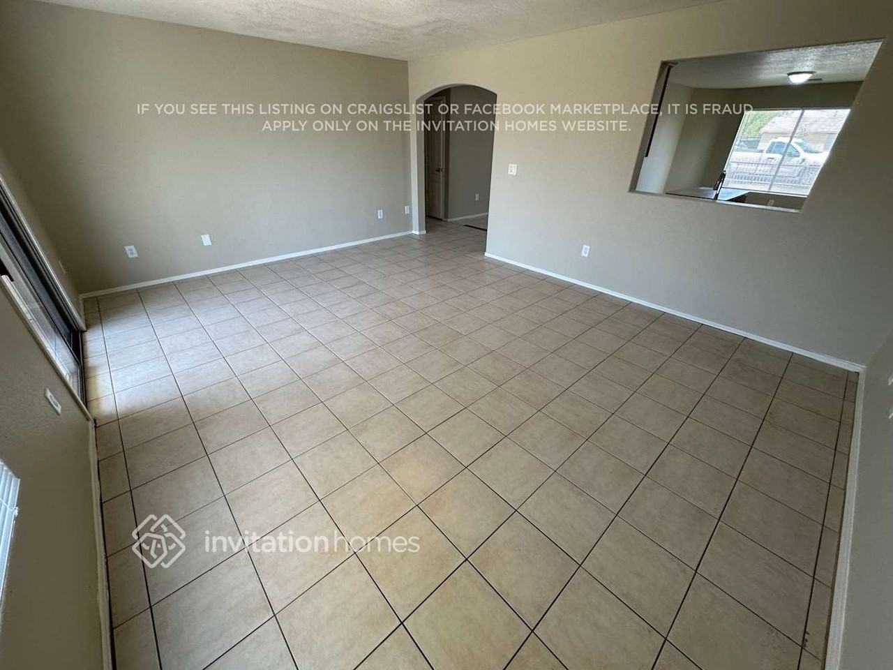 2527 E Wier Ave - Photo 3 of 19