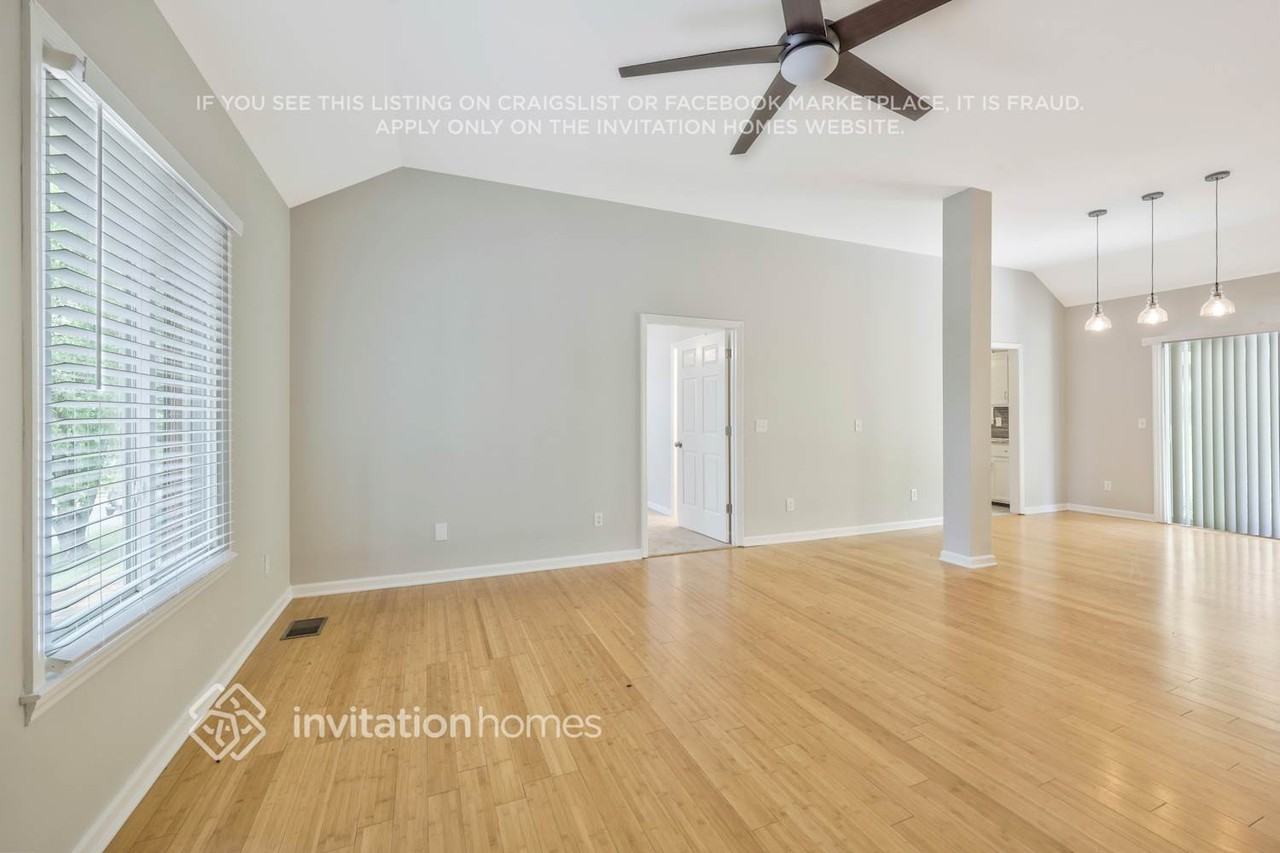 816 Restover Ct - Photo 3 of 30