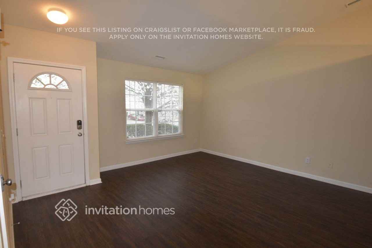 3940 Laurel Glen Dr - Photo 2 of 14