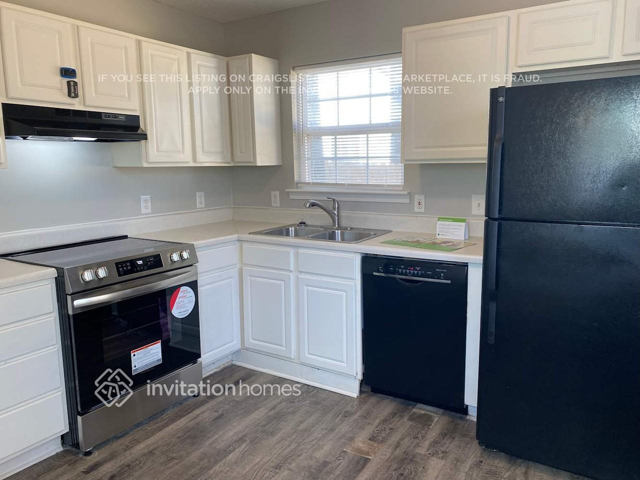 6022 Country Walk Dr - Photo 7 of 17