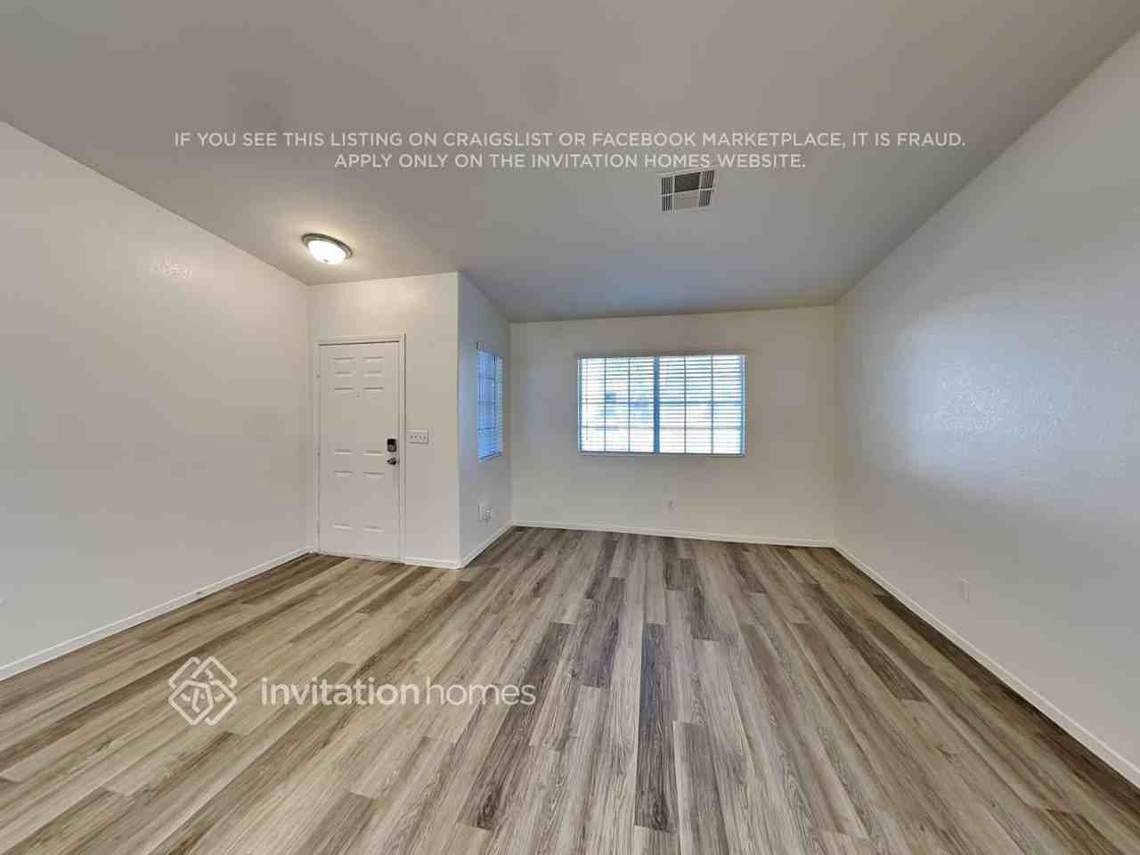 6285 Hill Haven Ave - Photo 4 of 18