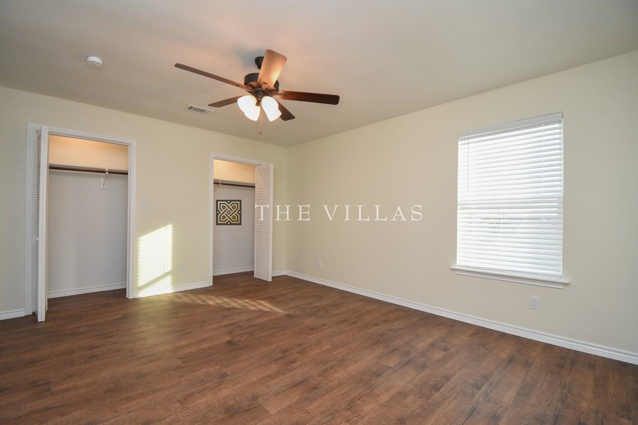 102 Vista Alta St - Photo 5 of 17