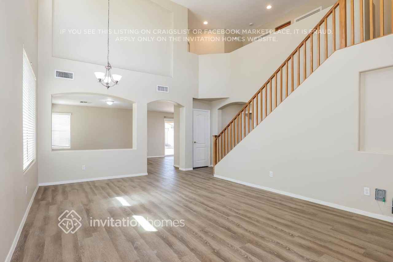 44119 W Snow Dr - Photo 5 of 18