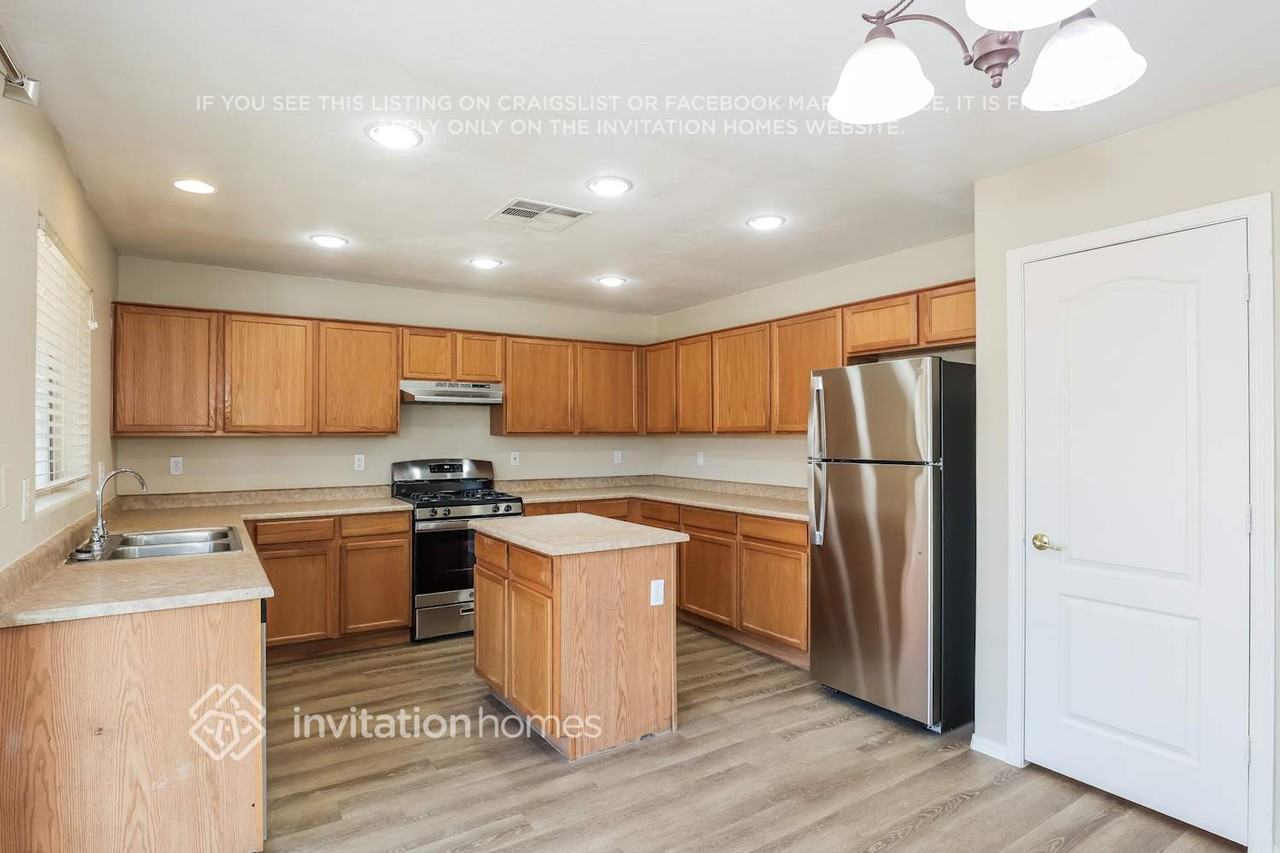 44119 W Snow Dr - Photo 6 of 18
