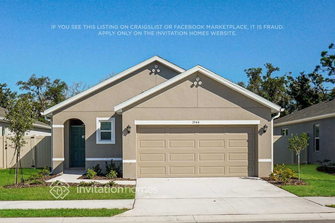 7944 Majestic Palms Ct - Photo 3 of 22