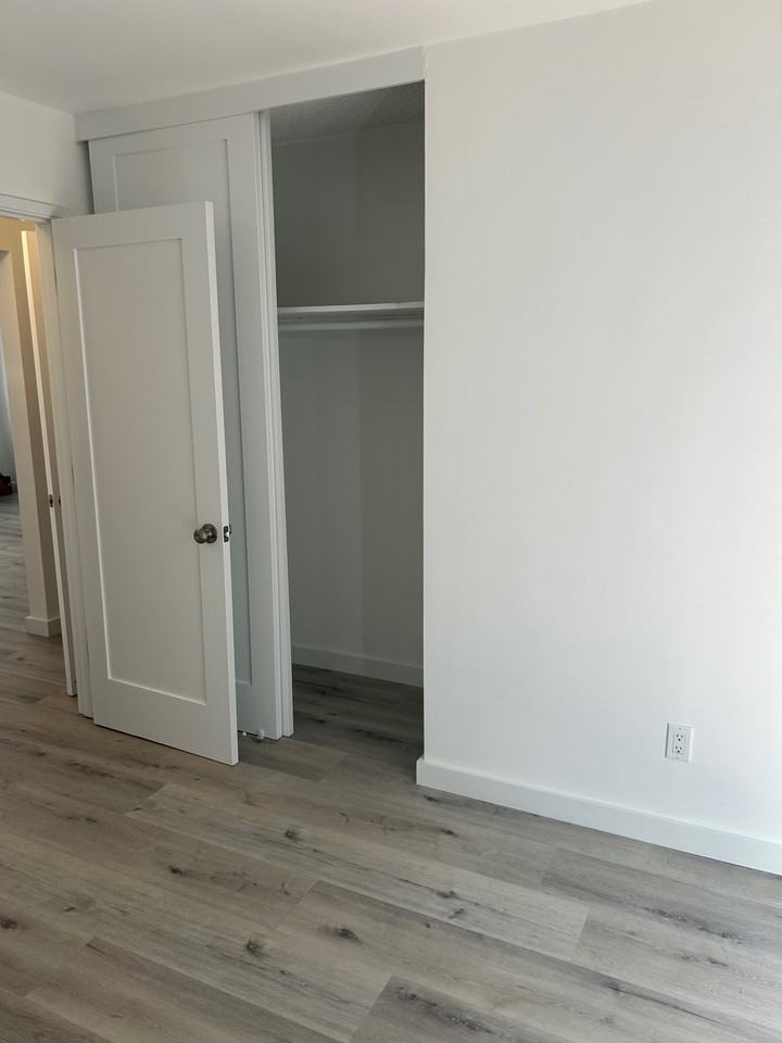 1211 North June Street #2 - Photo 6 of 13