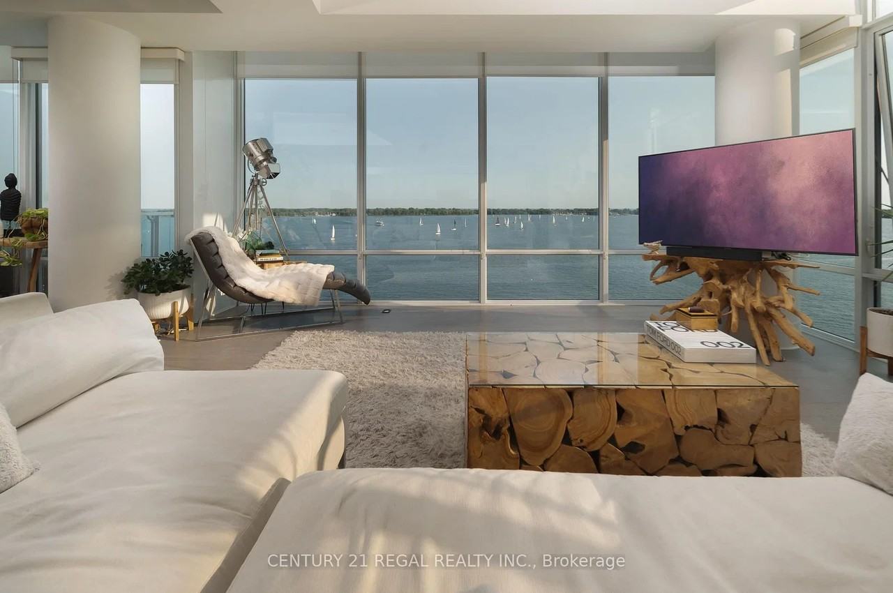 29 Queens Quay East - Photo 3 of 25