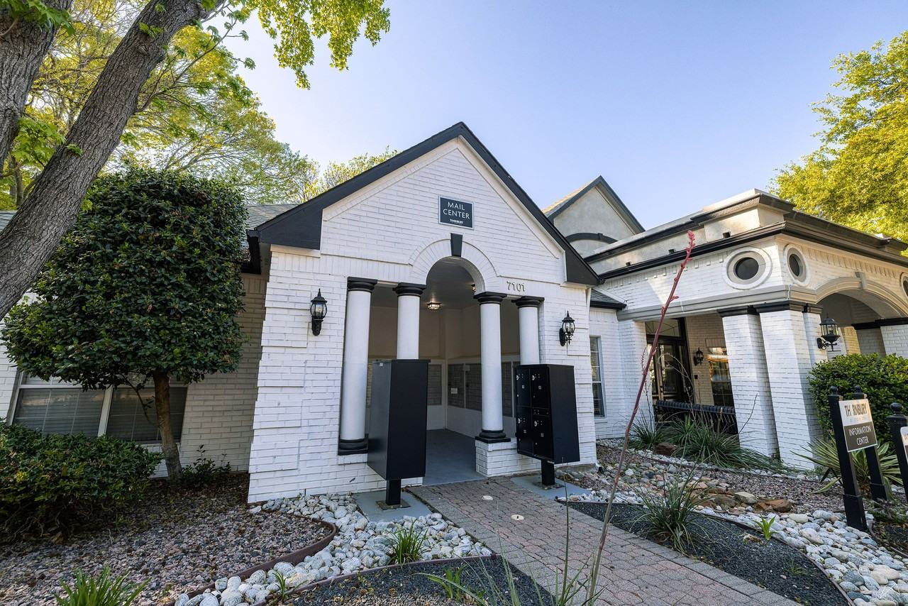 Thornbury at Chase Oaks - Photo 7 of 50