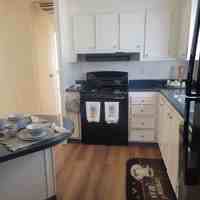 featured image of 954 Henderson Ave